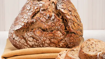 Pâine cu boabe de grâu încolțit  premium 